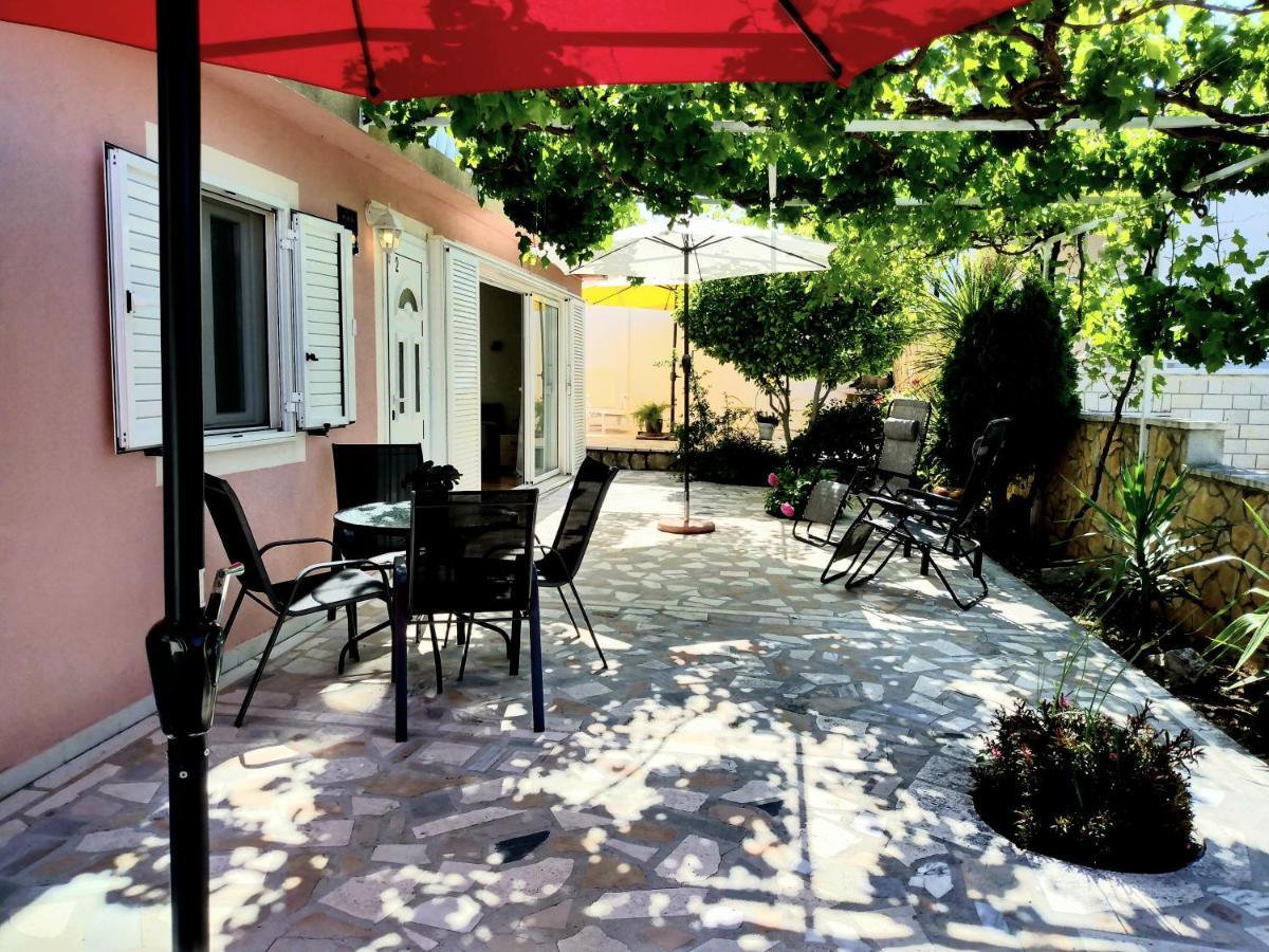 Apartment Grande Vista - Lovely With Spacious Lush Mediterranean Patio And Sea View *