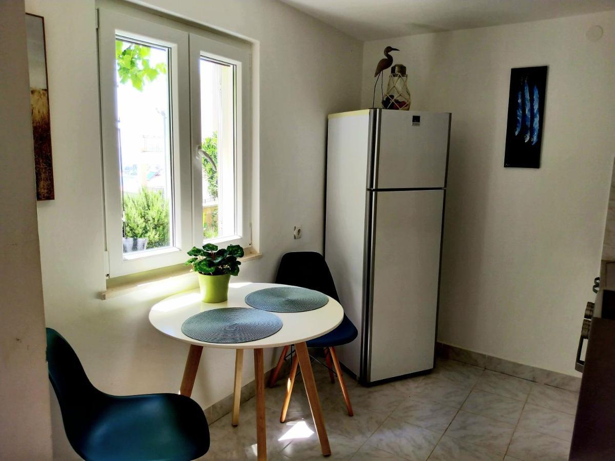 Grande Vista - Lovely With Spacious Lush Mediterranean Patio And Sea View *