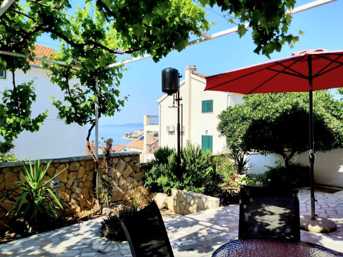 Grande Vista - Lovely With Spacious Lush Mediterranean Patio And Sea View