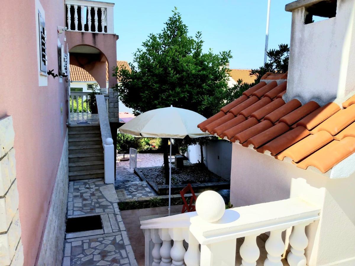 Apartment Grande Vista - Lovely With Spacious Lush Mediterranean Patio And Sea View